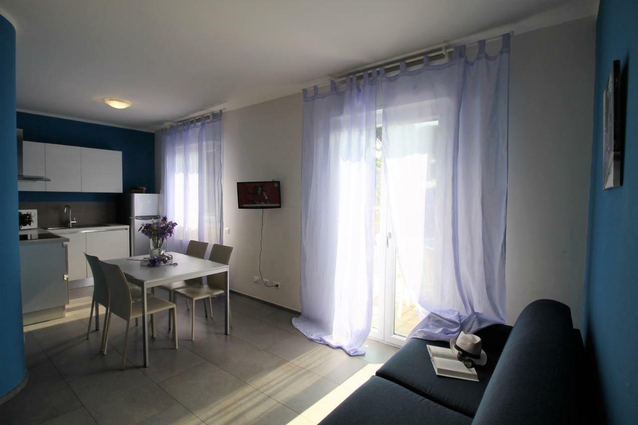 Residence Felice Челе Лигуре Екстериор снимка