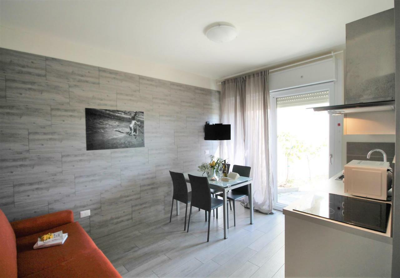 Residence Felice Челе Лигуре Екстериор снимка