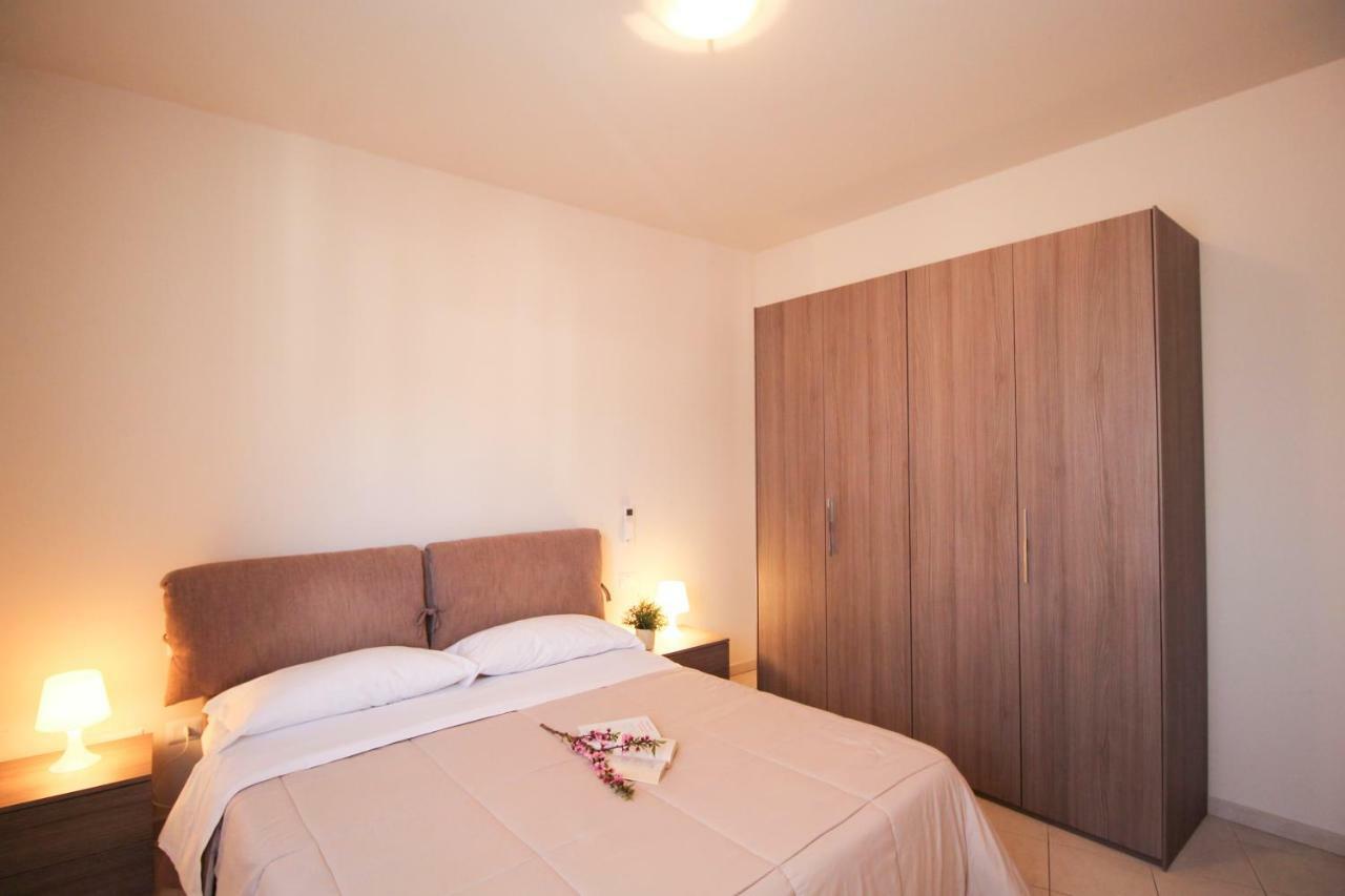 Residence Felice Челе Лигуре Екстериор снимка
